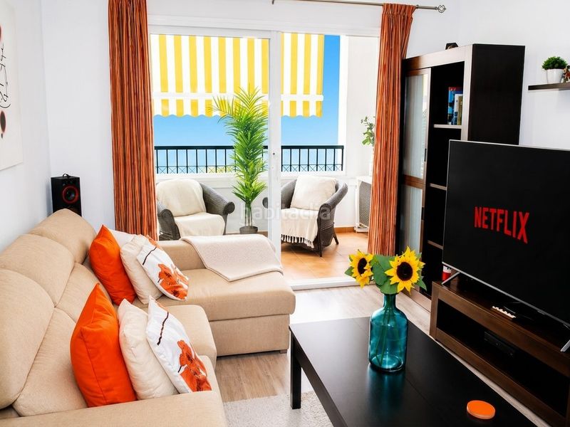 Foto ca55c013-a754-4169-a868-9a77ab28928b. Apartament amb piscina a Centro Nerja