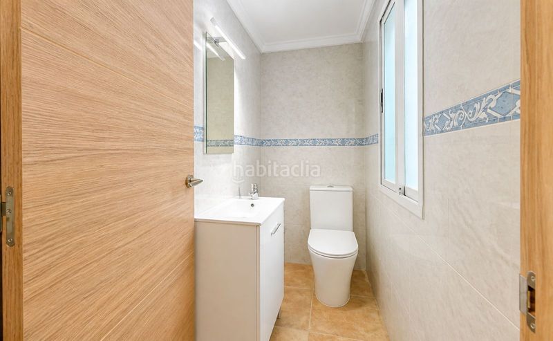 Foto b900087c-a952-4c34-a88e-7a8b9e101765. Casa adossada amb aparcament a Manilva pueblo Manilva