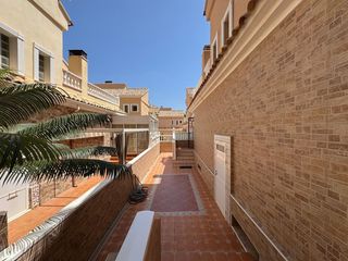 Casa adossada a El Moncayo - El Pòrtic