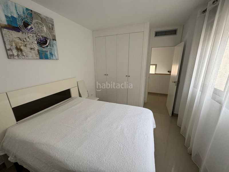 Foto 165afac6-eebe-42b2-99a0-71ed98844f07. Casa adossada a Punta Prima Torrevieja