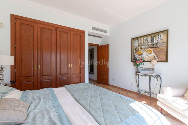 Foto 7f8ead27-96d2-4f1c-85aa-bcae7c07fce5. Casa amb aparcament a Elviria Marbella