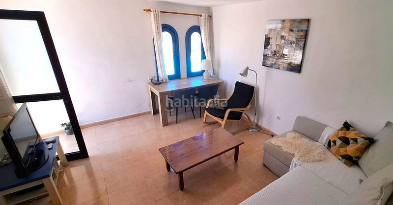 Foto f8e0b712-8cd5-41fc-8341-8f5b7f48025a. Apartament amb piscina a Corralejo Oliva (La)