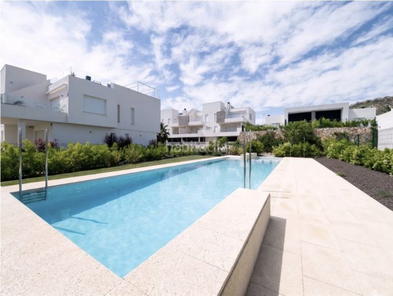 Foto 2894df63-b618-4744-bdad-15577dfce896. Apartament a Algorfa