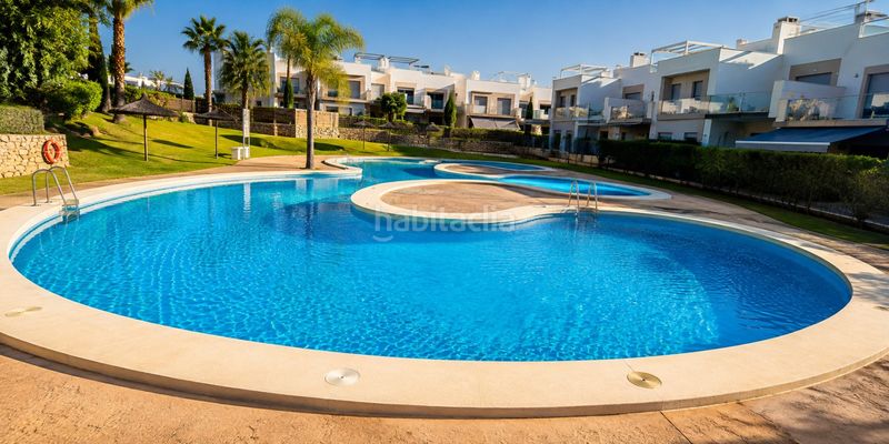 Foto 38c65204-fc04-4211-b1f9-070b22290e02. Casa amb piscina a Jacarilla
