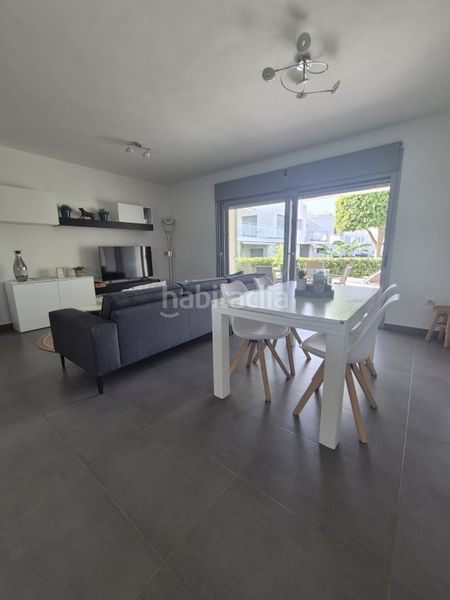 Foto cc67a98b-0eb1-4caf-8185-160be4d7789c. Casa amb piscina a Jacarilla