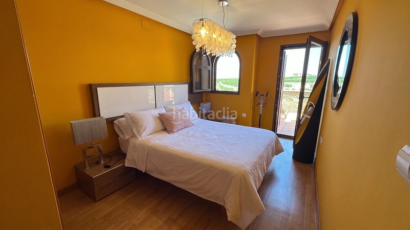 Foto a6bb5cb0-1e66-4221-a019-713e3f52c6f5. Casa adossada amb aparcament a Algorfa