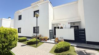 Casa adossada a Cabo Roig