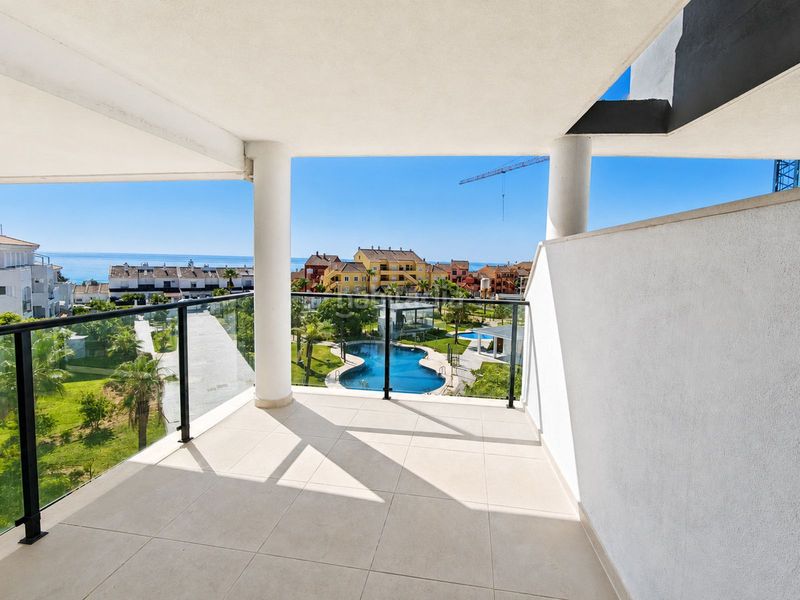 Foto 6b3b30df-45ee-4921-aaa8-42c8002ddf85. Apartament a La Duquesa Manilva