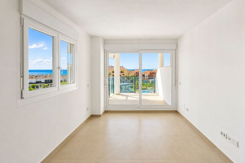 Foto dc040b92-8ac5-45e6-a0d0-008ca2d8e184. Apartament a La Duquesa Manilva