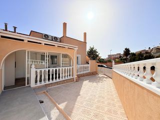 Casa adossada a Miramar - Torre del Moro