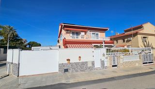 House in Santiago de La Ribera