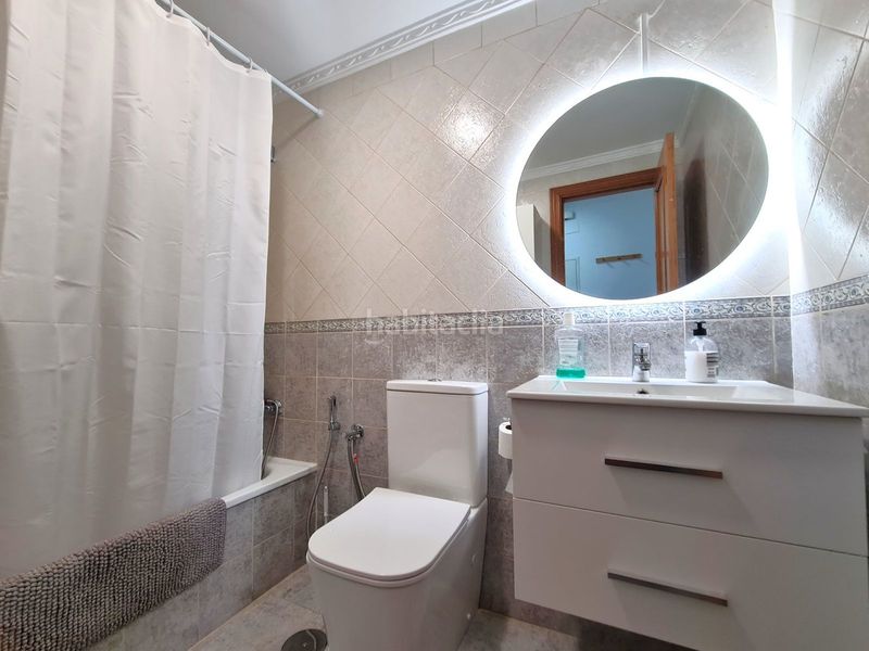 Foto ddc25642-e4e5-490a-95e4-0b63fb213348. Casa a Centro Estepona
