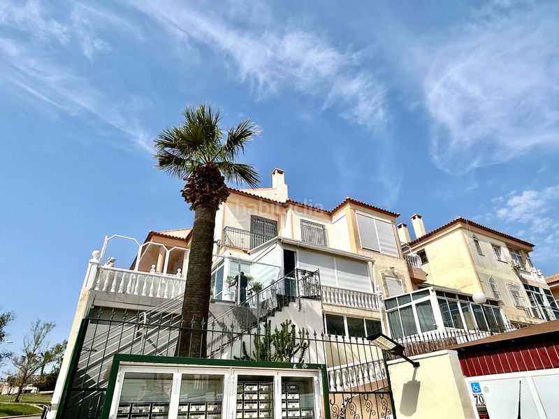 Foto 3d261e24-c1d9-4312-8373-0dfaca74ecfa. Casa amb aparcament a Punta Prima Torrevieja