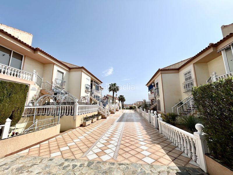 Foto bdcd7a2f-5311-42db-a093-698827255b0e. Casa amb aparcament a Punta Prima Torrevieja