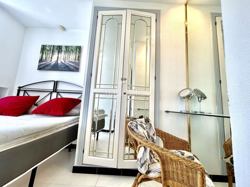 Foto f8df8018-3a0b-4dfd-8dd0-28490b1e742d. Casa amb aparcament a Punta Prima Torrevieja