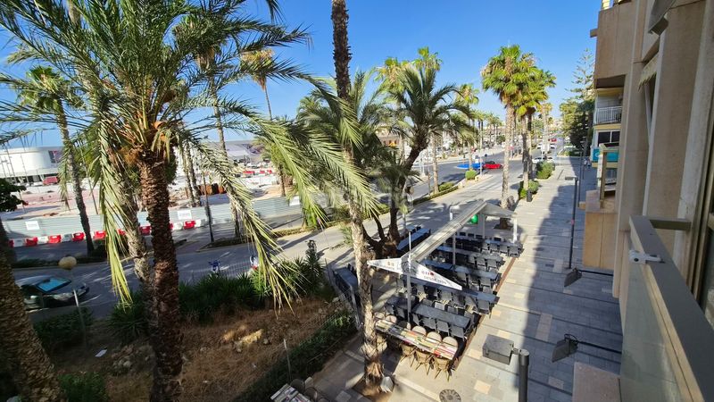 Foto 327b0259-71e9-4072-b467-c34062a2b534. Casa a Centro - Muelle Pesquero Torrevieja