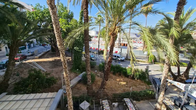 Foto e8806c57-b922-47ef-bfaa-1514c8ce8227. Casa a Centro - Muelle Pesquero Torrevieja