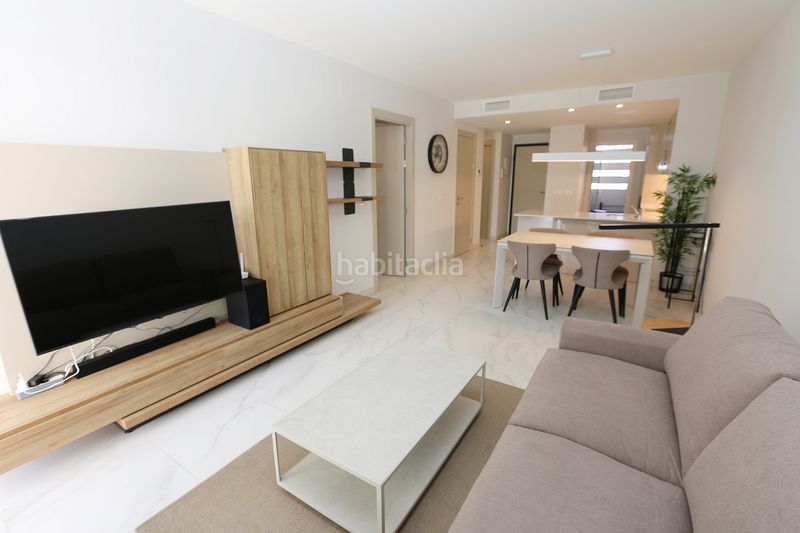Foto f897a078-25d4-4295-82e5-84c149bf7c45. Casa amb aparcament a Playa Flamenca Orihuela