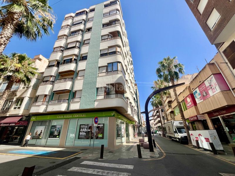 Foto 9bd62116-4d30-40aa-adea-b8298b5c9310. Casa a Centro - Muelle Pesquero Torrevieja