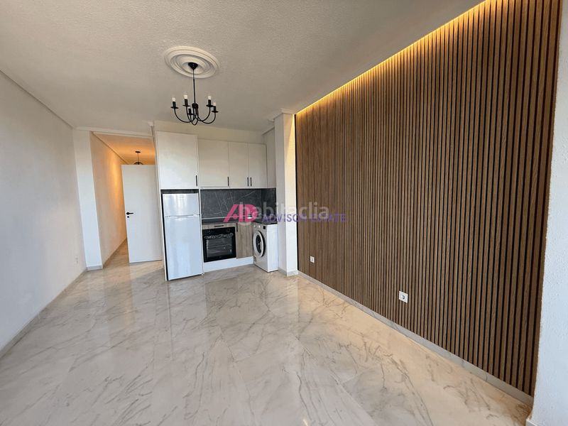 Foto 786f4357-5557-40a3-9c30-f82a43d010a7. Casa a El Acequión Torrevieja