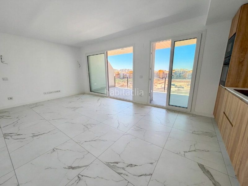Foto 9a4666db-5714-4d7d-90de-495a882d3a6d. Casa a Punta Prima Torrevieja