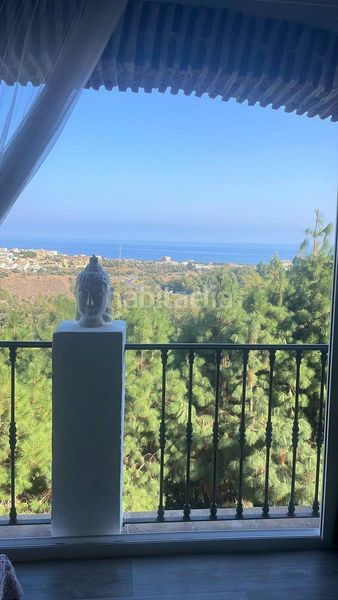 Foto 43e520e9-2d76-45dc-8cee-4b10ae239bf0. Apartament amb piscina a Centro Nerja