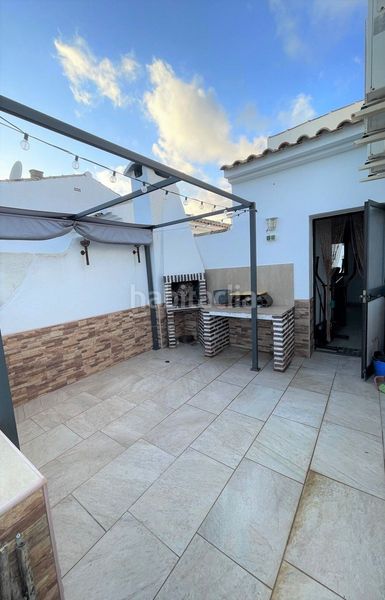 Foto fe04b320-2e5a-4474-9301-2dcddefec851. Apartament amb piscina a Centro Nerja