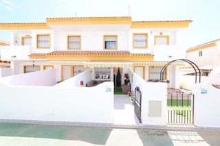 Dúplex a Pueblo Latino