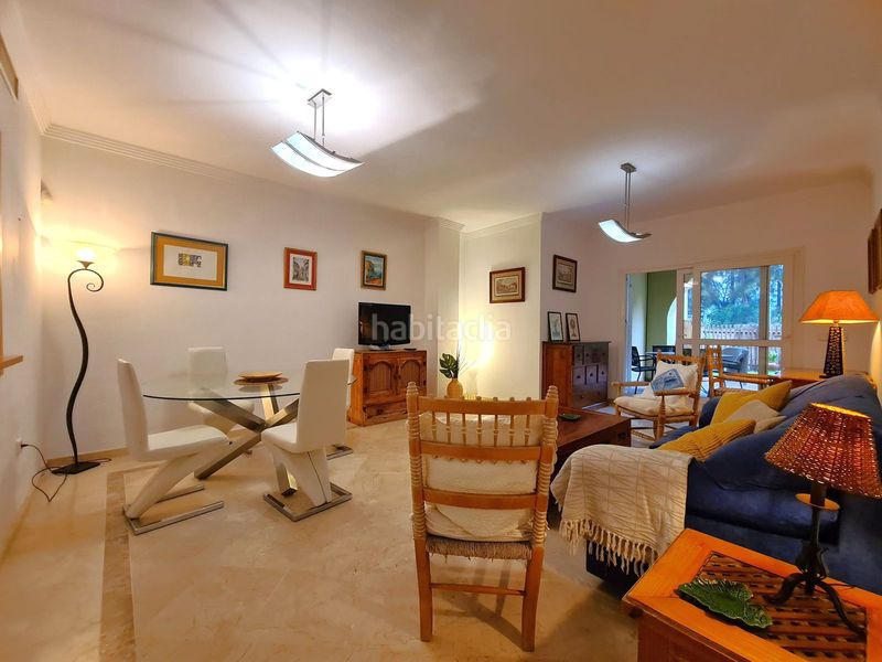 Foto d0506a0f-8fb6-4be1-a87c-15e90b08707a. Apartament amb aparcament a Sotogrande costa Sotogrande