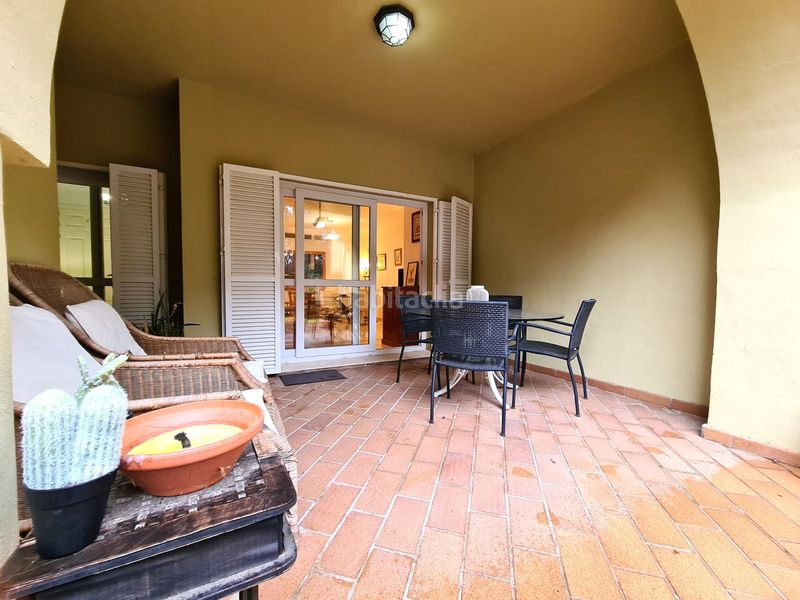 Foto e4727ae6-f726-4fc9-a663-e4ad1aeab89f. Apartament amb aparcament a Sotogrande costa Sotogrande