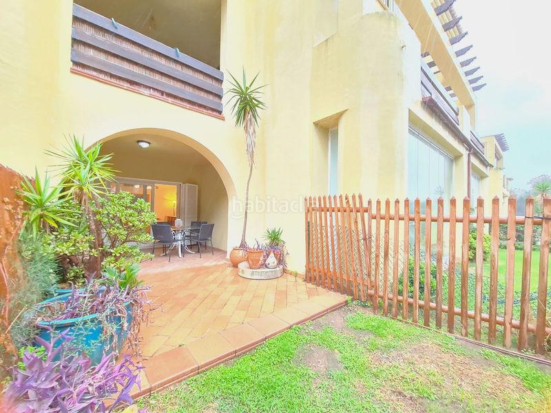 Foto e9813838-4f7a-4e44-a387-ee3a737ce9bb. Apartament amb aparcament a Sotogrande costa Sotogrande