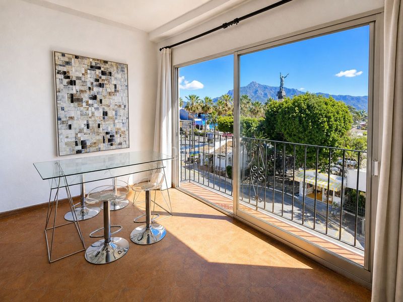 Foto 22888eae-ec69-4c53-a783-fc2b7d086222. Apartament a Las Lomas de Río Verde Marbella