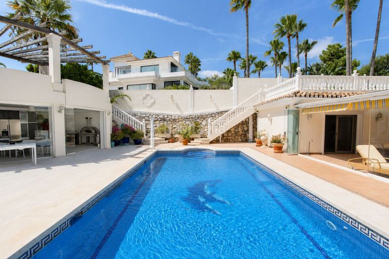Foto cb2bec64-e99d-4d15-81a9-26f8d2d4a143. Casa a Casco Antiguo Marbella
