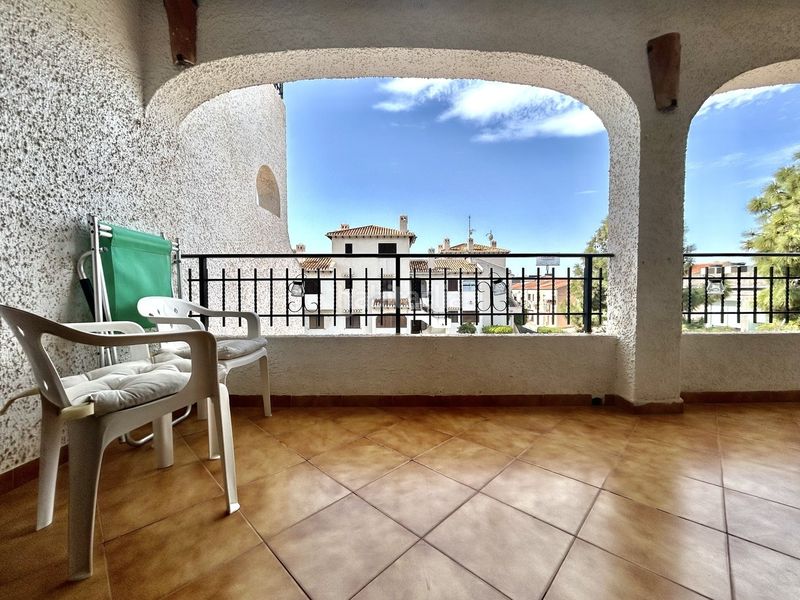 Foto e7095577-ae7d-40d5-94d8-5f045279da9c. Casa a Cabo Roig Orihuela
