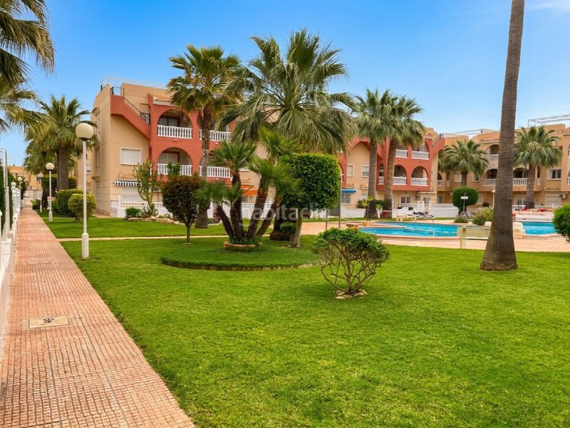 Foto 0cb1d2df-5d53-4ea7-92c8-89cbf8106bb7. Casa a Centro Alcázares (Los)