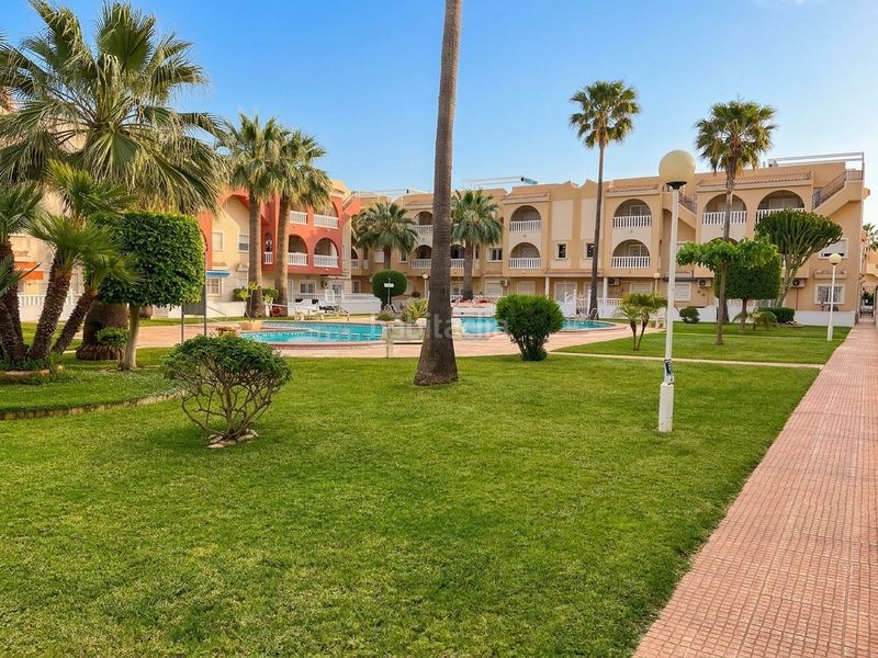 Foto c2ff4886-c917-4c0e-ad51-9a92631fd41f. Casa a Centro Alcázares (Los)
