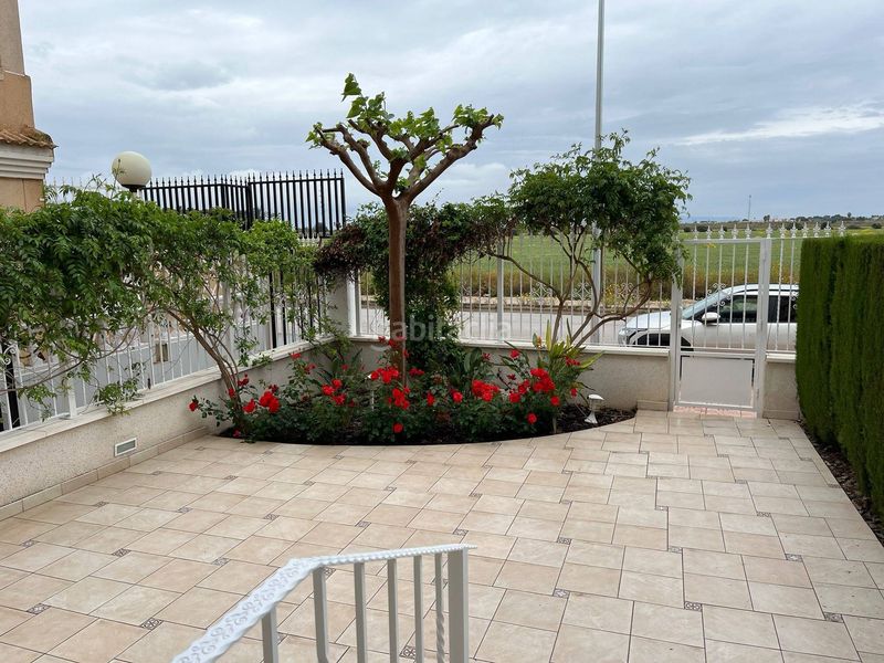 Foto cc4fa265-e2e5-4335-a0d3-9b3c725f01c8. Casa a Centro Alcázares (Los)