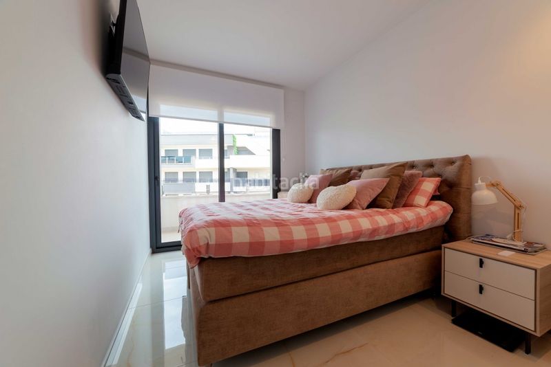 Foto 1655c163-f38d-4088-b778-5d2154ef34f6. Apartament amb aparcament a La Zenia Orihuela