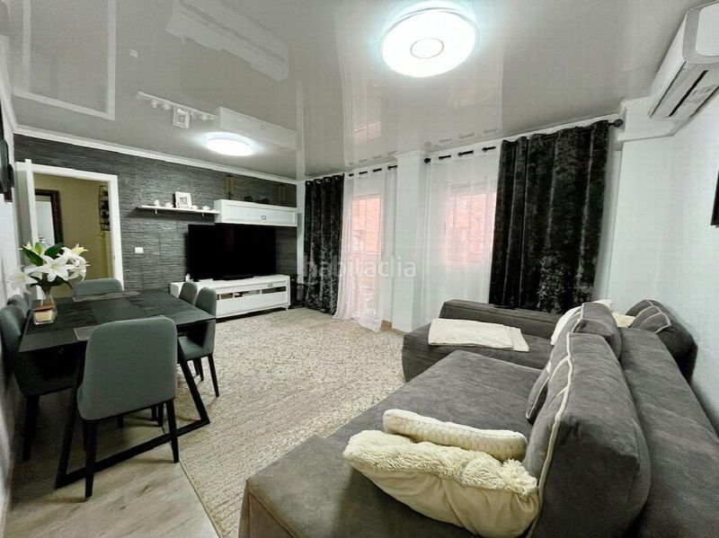 Foto e27a1581-6144-4bd2-ada8-bd78294116d2. Casa amb aparcament a El Molino Torrevieja