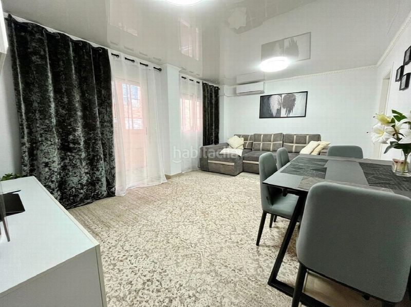 Foto f0d6df49-9ea4-4812-b15d-0d5c95094289. Casa amb aparcament a El Molino Torrevieja