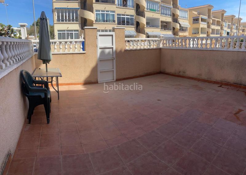 Foto 225ad125-e0b4-4f9e-b6c8-0392a2e35ecb. Casa adossada a Punta Prima Torrevieja
