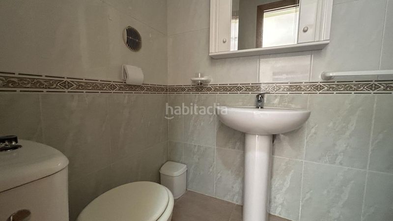 Foto d944460e-bb40-4e40-a0cb-73c2e4fa956b. Casa adossada a Punta Prima Torrevieja