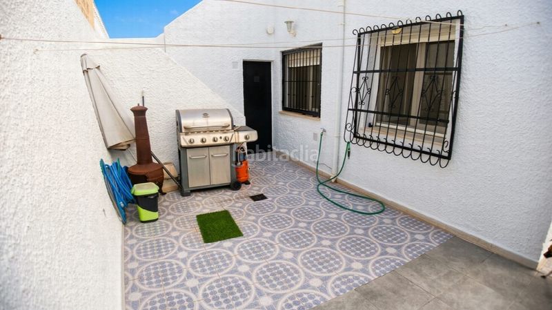 Foto 61b9d796-fe7a-4035-84e2-dabbe5fb613d. Casa amb aparcament a Playa Flamenca Orihuela
