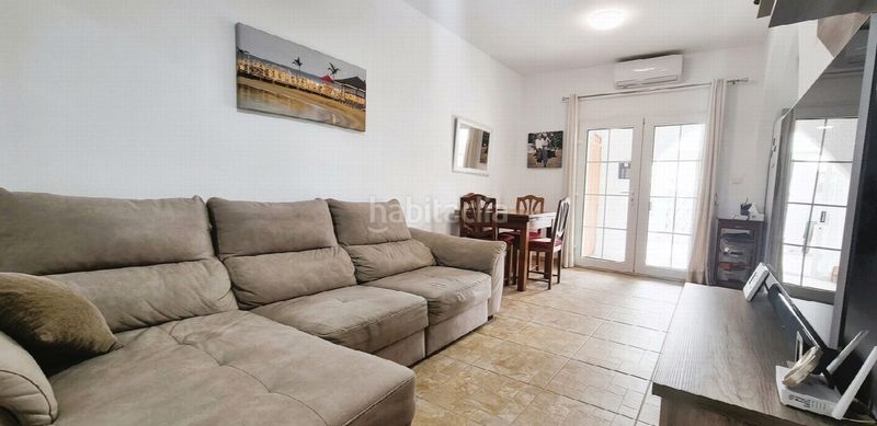Foto 81c45a7f-9733-464e-88cb-b6936f5638e3. Casa amb aparcament a Playa Flamenca Orihuela