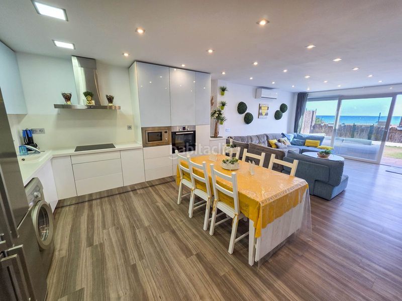 Foto 782d2636-7652-40e9-90d5-c9a26d3f591e. Apartamento en bahía de Casares Casares