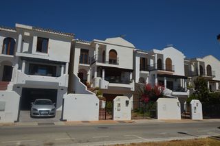 Maison à Puerto de la Duquesa