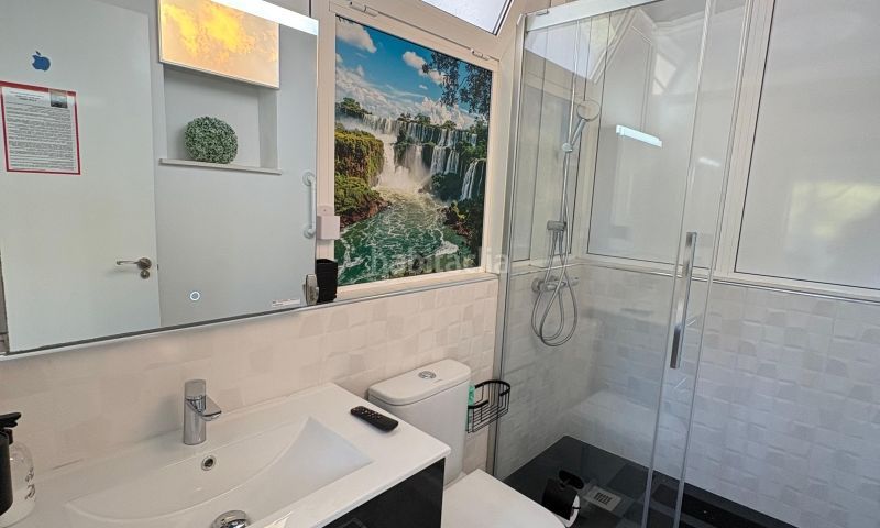 Foto c3f80498-9796-4eef-85fc-09f62f8be212. Casa amb piscina a Playa Flamenca Orihuela