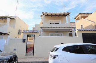 Haus in Villamartín-Las Filipinas