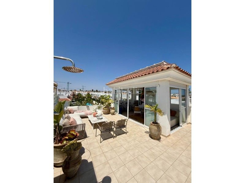 Foto 91a13e20-4677-4e83-8c93-bc226bc13c67. Dachwohnung mit pool in Lo Marabú Rojales