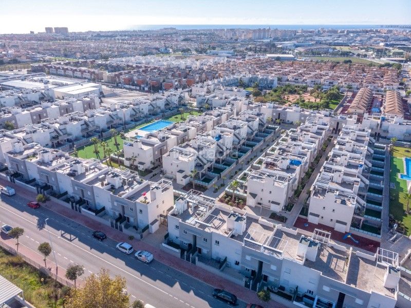 Foto c27eda1c-2a26-470c-be12-65c65238691e. Apartament a Parque Acuático - Sector 25 Torrevieja